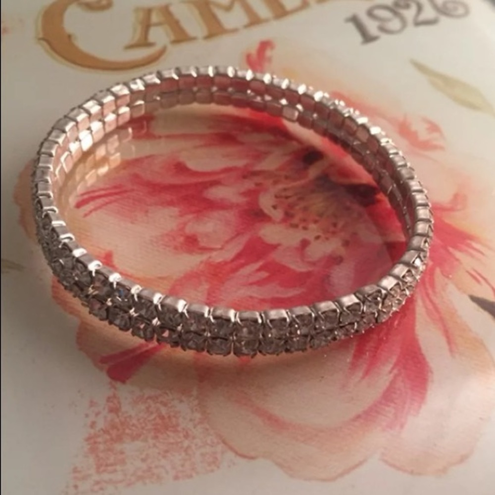 3/$16‼️ Bridal Party Rhinestone Stretch Bracelet